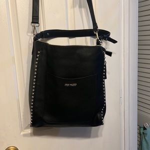 Steve Madden studded crossover bag. Broken Zipper!